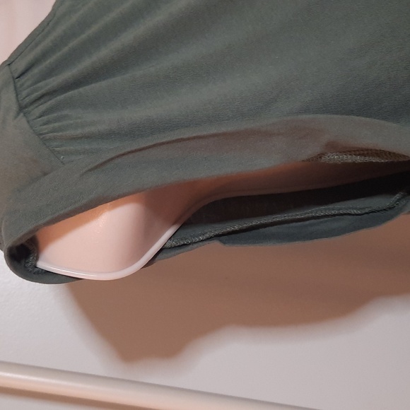 LOFT Olive Green Loose Tank sz Large - Picture 3 of 4